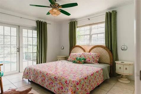 809 SE 14th Drive Deerfield Beach FL 33441