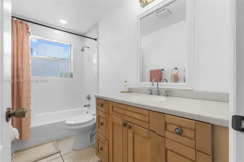 809 SE 14th Drive Deerfield Beach FL 33441