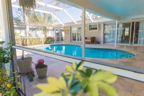 809 SE 14th Drive Deerfield Beach FL 33441