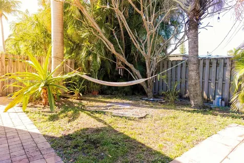 809 SE 14th Drive Deerfield Beach FL 33441