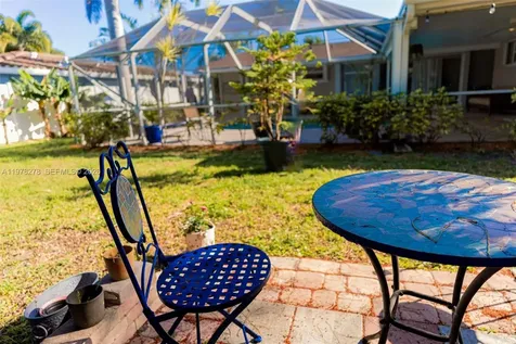 809 SE 14th Drive Deerfield Beach FL 33441