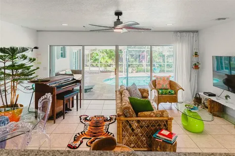 809 SE 14th Drive Deerfield Beach FL 33441