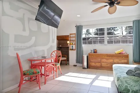 809 SE 14th Drive Deerfield Beach FL 33441