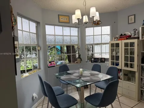 400 Somerset Way Weston FL 33326