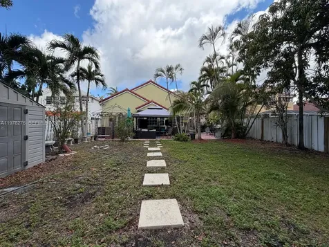 400 Somerset Way Weston FL 33326