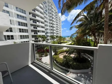 100 Lincoln Road Miami Beach FL 33139