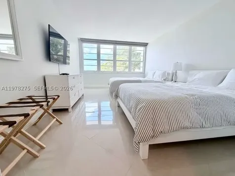 100 Lincoln Road Miami Beach FL 33139