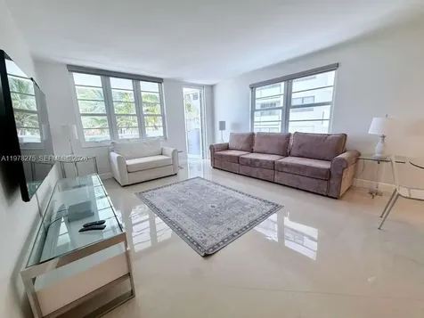 100 Lincoln Road Miami Beach FL 33139