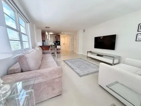 100 Lincoln Road Miami Beach FL 33139