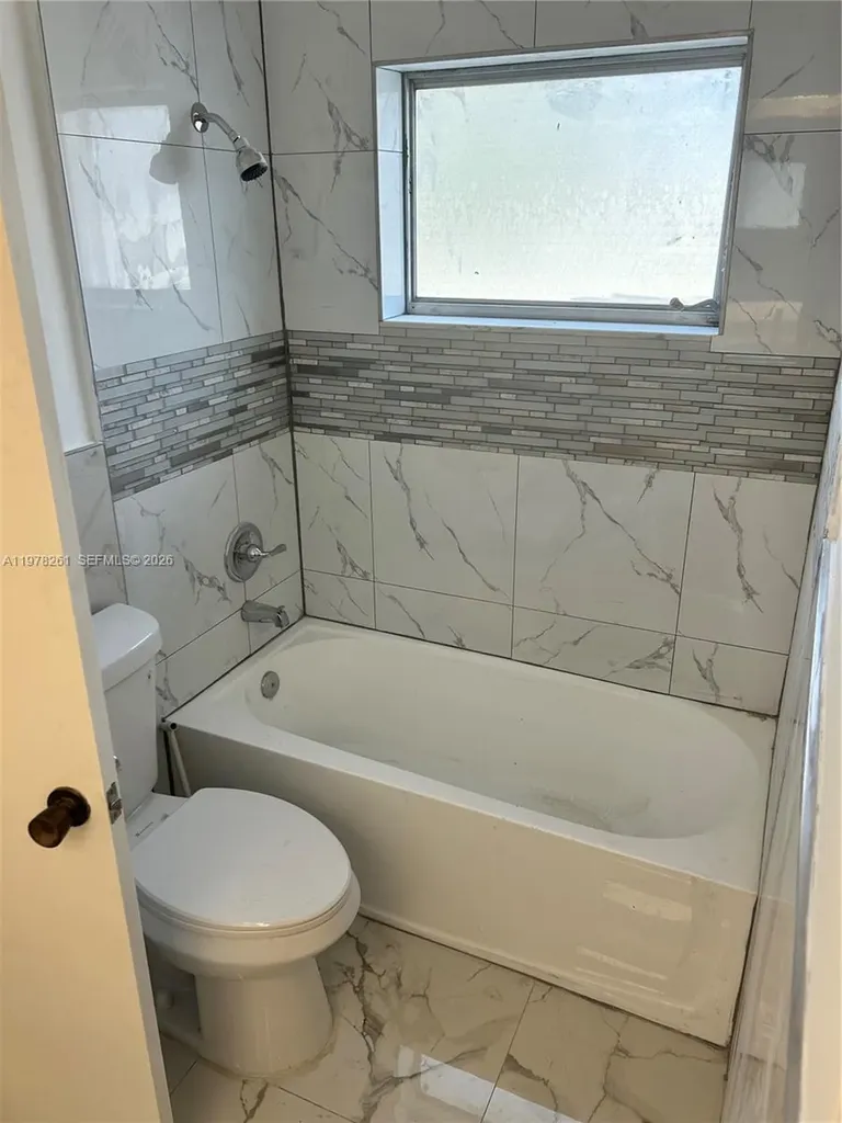 2000 Buchanan Street Hollywood FL 33020