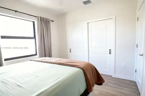211 SE 4th Street Hallandale Beach FL 33009