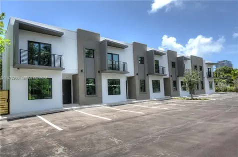 211 SE 4th Street Hallandale Beach FL 33009