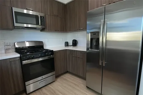 211 SE 4th Street Hallandale Beach FL 33009