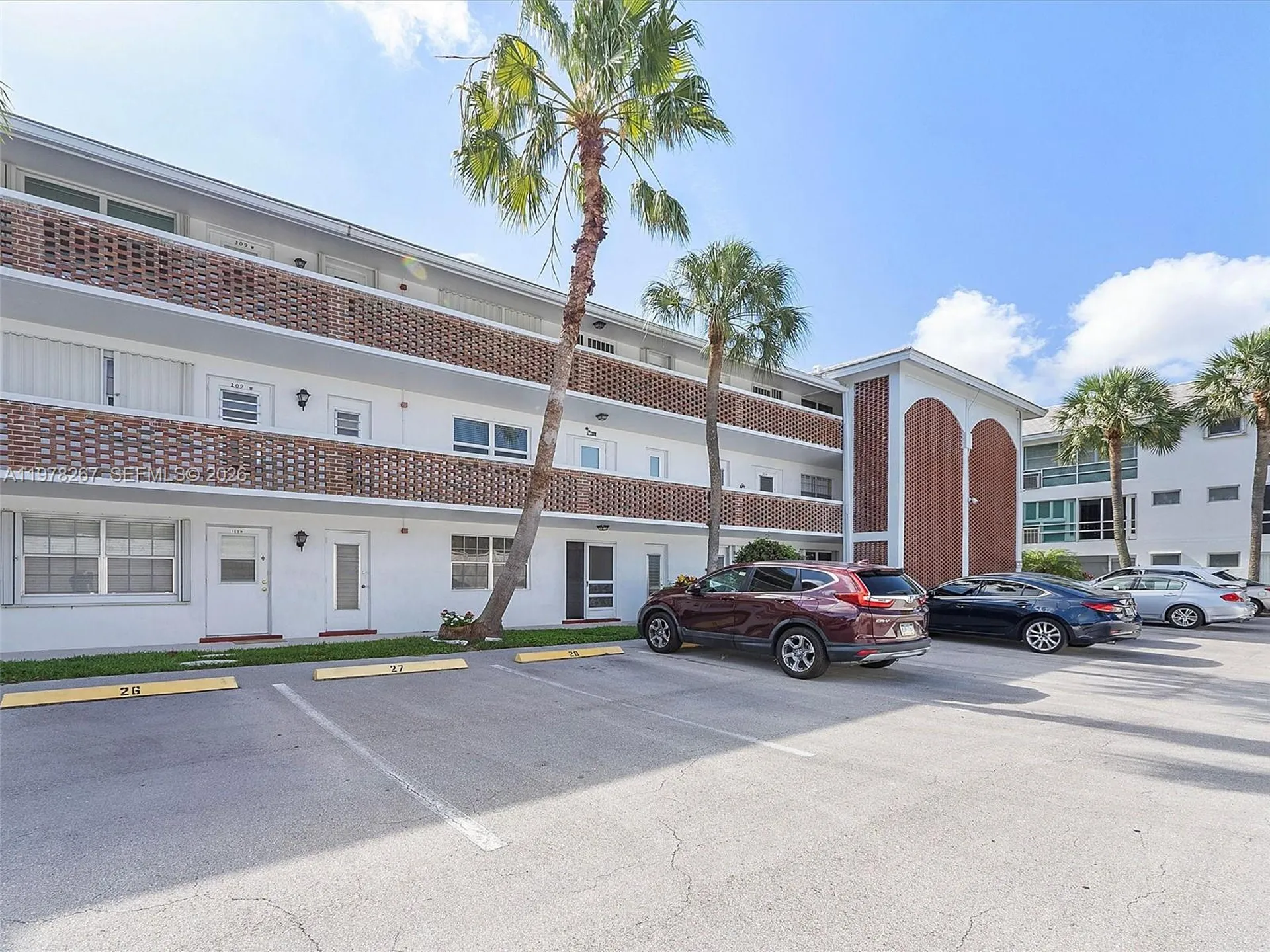2050 NE 39th Street Lighthouse Point FL 33064