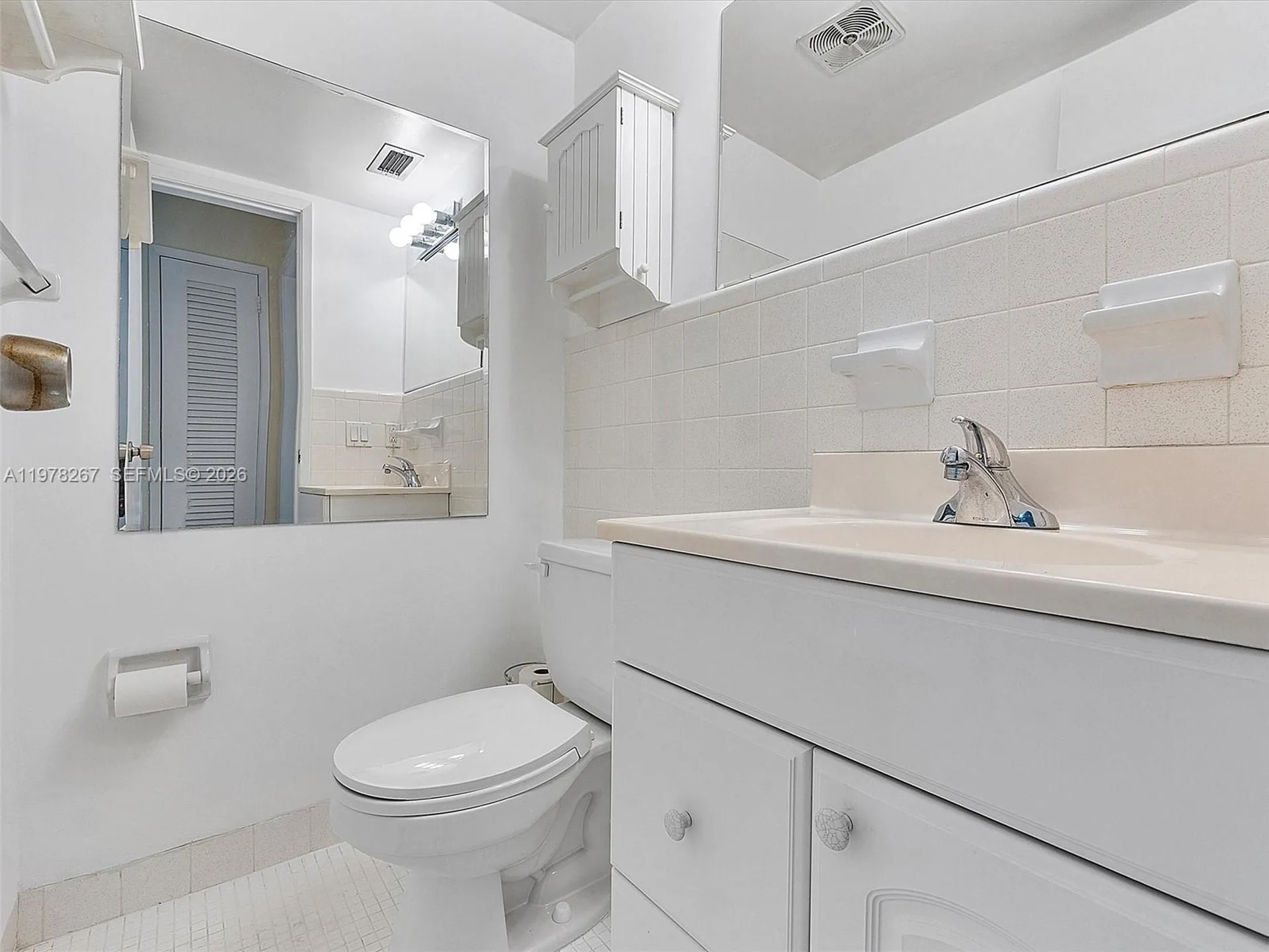2050 NE 39th Street Lighthouse Point FL 33064