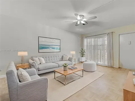 2050 NE 39th Street Lighthouse Point FL 33064