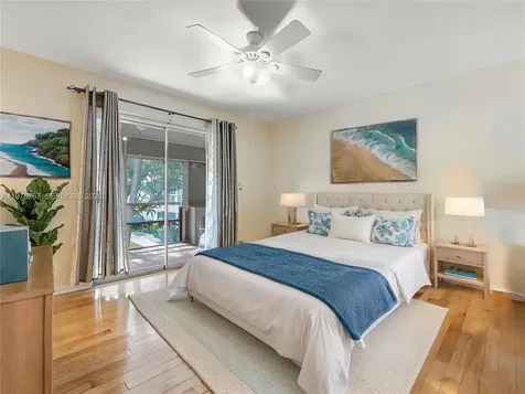 2050 NE 39th Street Lighthouse Point FL 33064