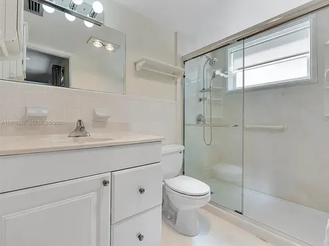 2050 NE 39th Street Lighthouse Point FL 33064