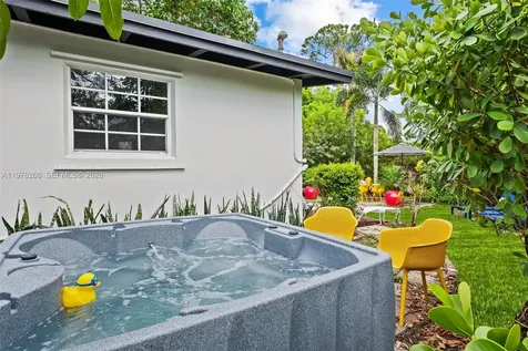 2860 SW 13th Court Fort Lauderdale FL 33312