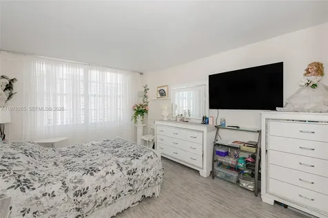 2801 NE 183rd Street Aventura FL 33160