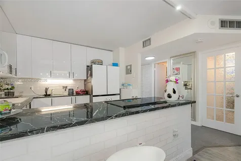 2801 NE 183rd Street Aventura FL 33160