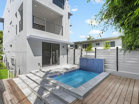 1134 71st Street Miami Beach FL 33141