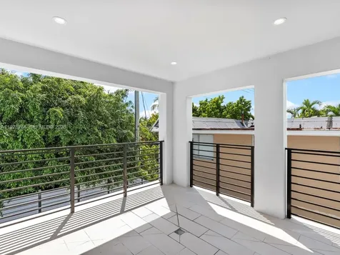 1134 71st Street Miami Beach FL 33141