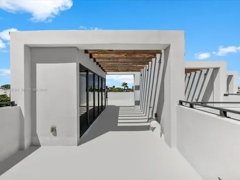 1134 71st Street Miami Beach FL 33141