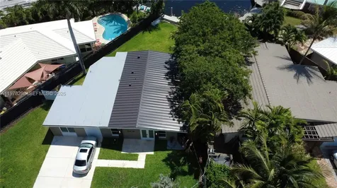 2416 NE 19th Terrace Wilton Manors FL 33305
