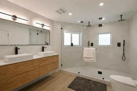 2416 NE 19th Terrace Wilton Manors FL 33305