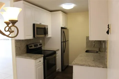 7208 Fairway Drive Miami Lakes FL 33014