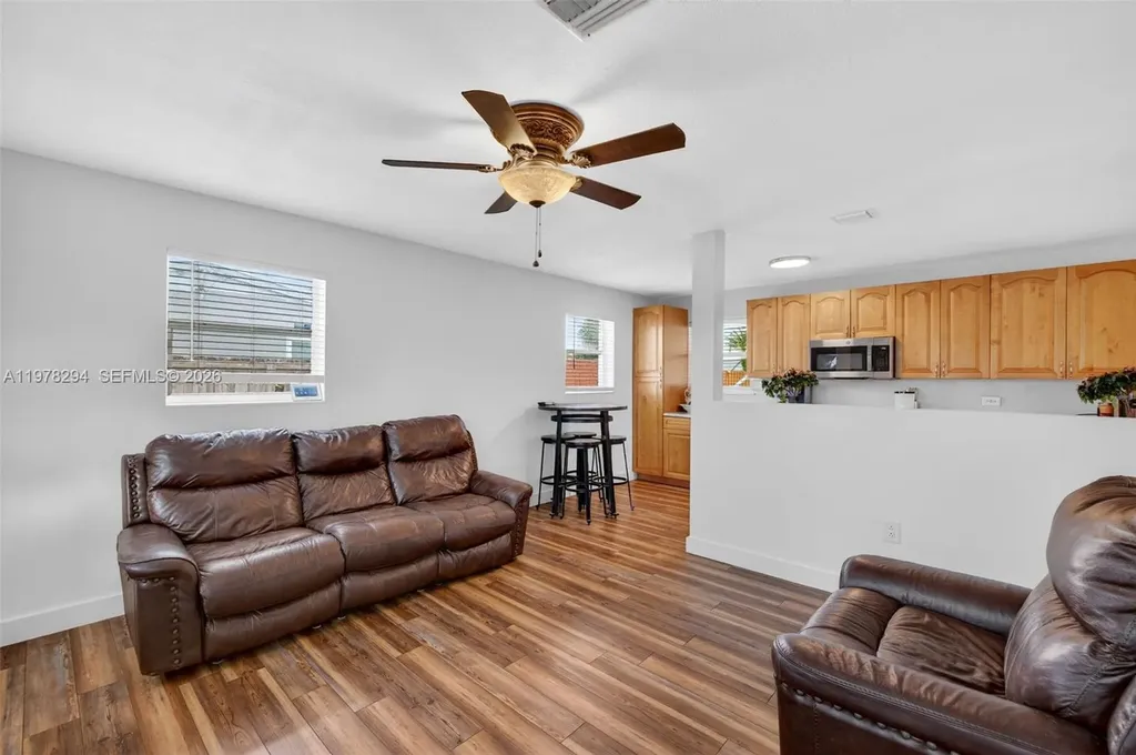 731 N 69th Avenue Hollywood FL 33024