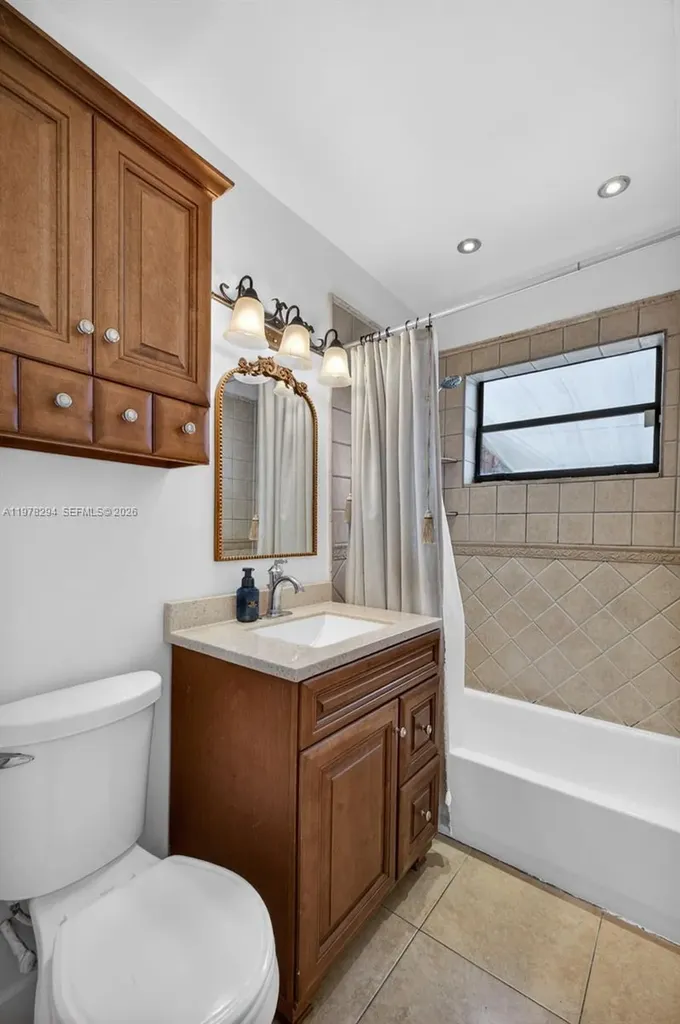 731 N 69th Avenue Hollywood FL 33024
