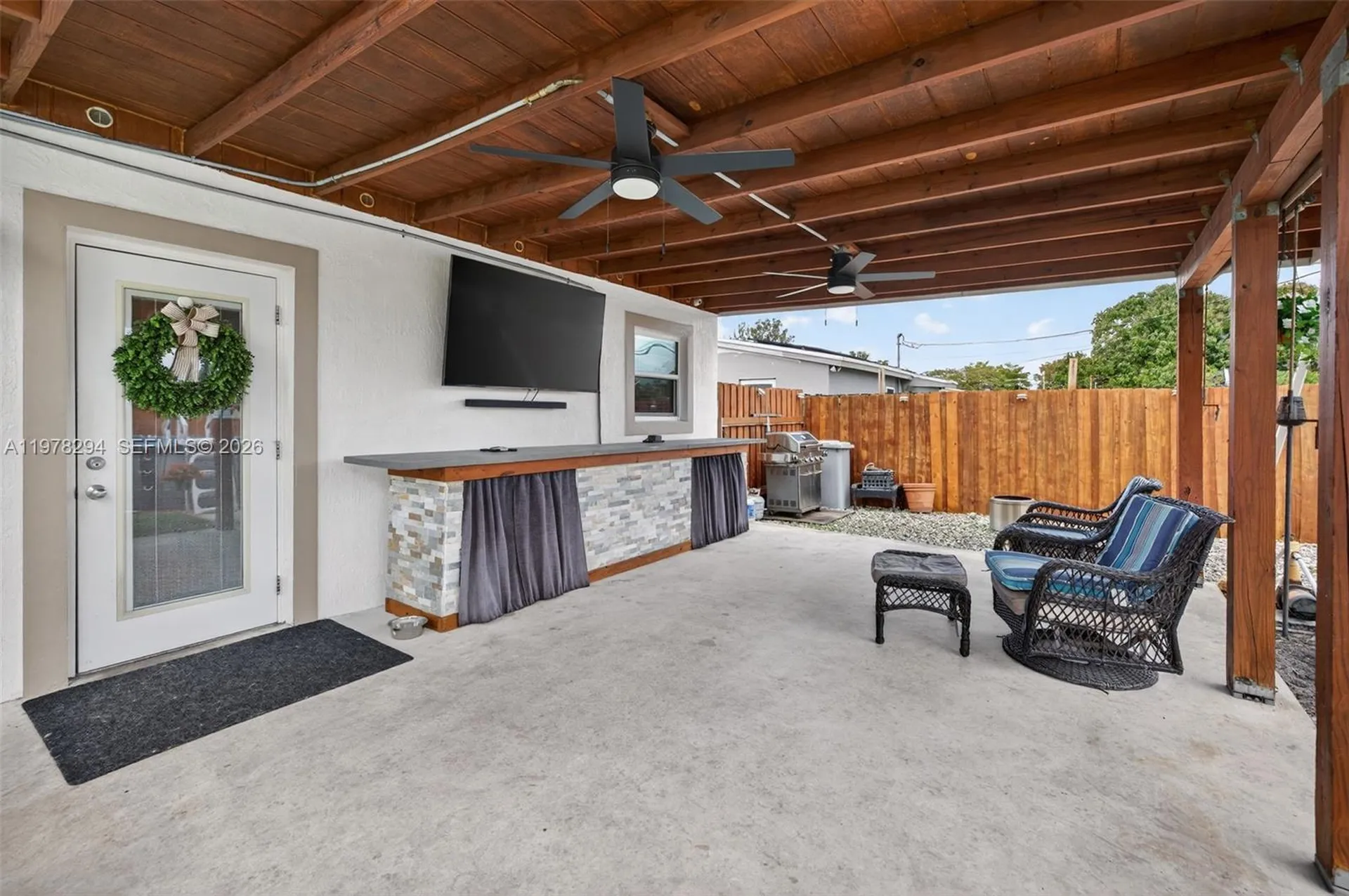 731 N 69th Avenue Hollywood FL 33024