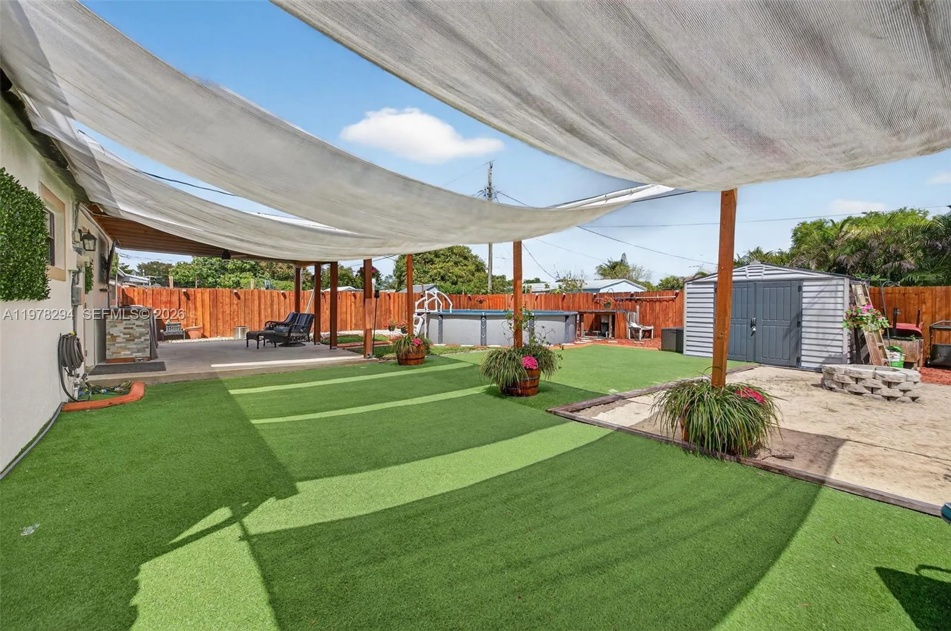 731 N 69th Avenue Hollywood FL 33024