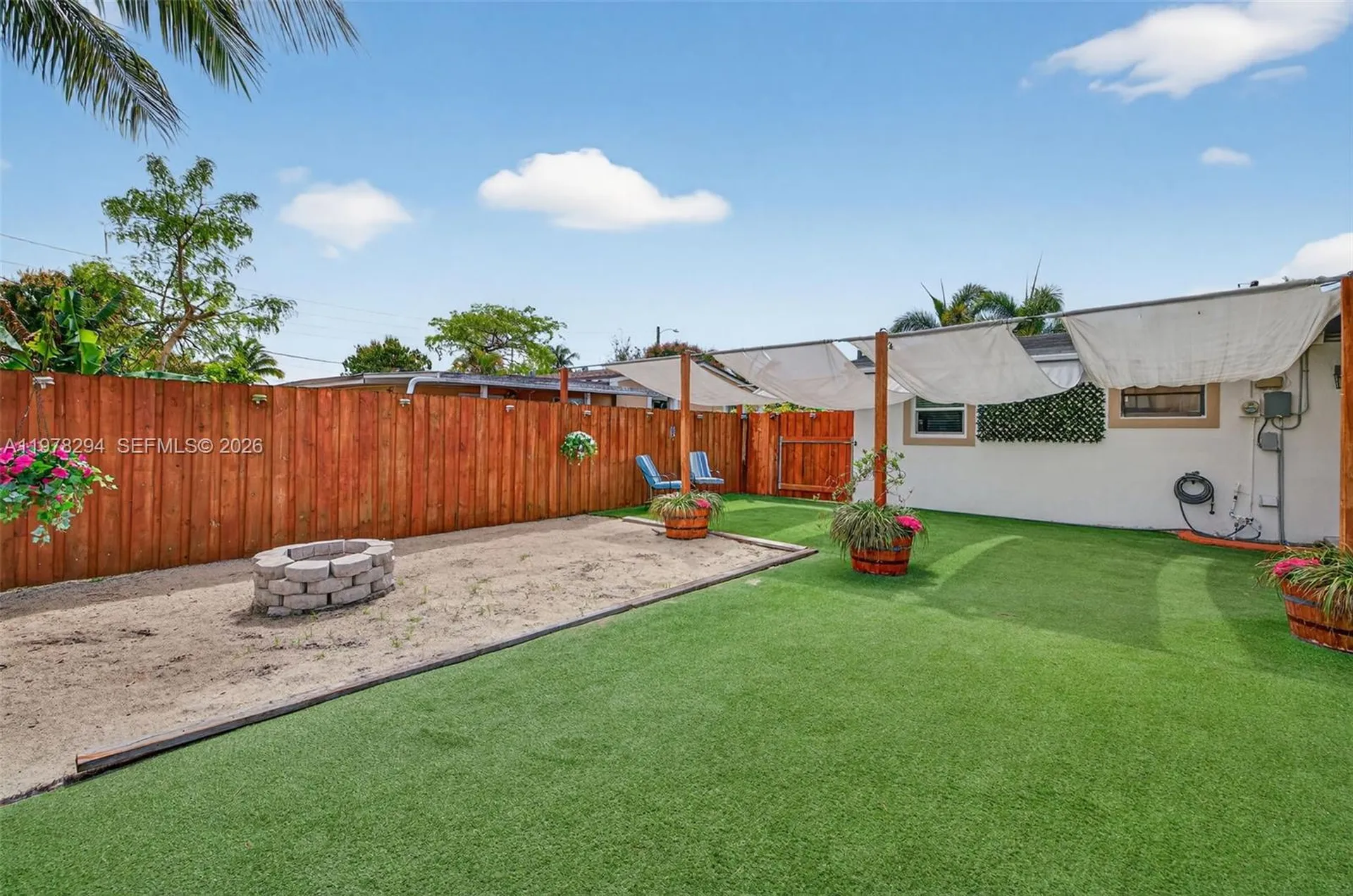 731 N 69th Avenue Hollywood FL 33024
