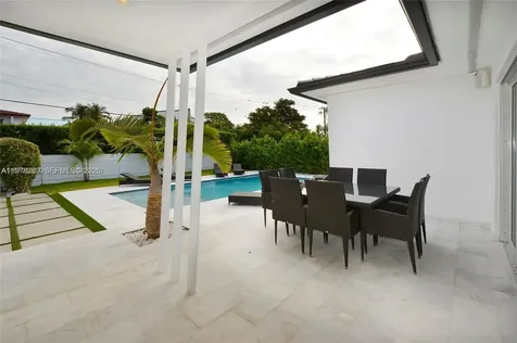 880 N Venetian Drive Miami Beach FL 33139