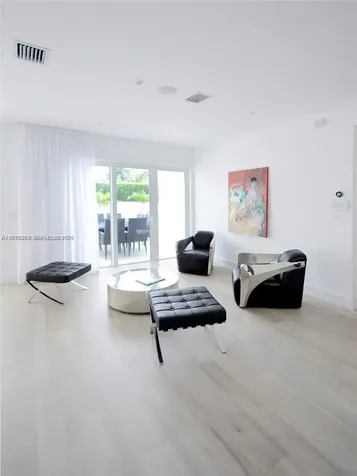 880 N Venetian Drive Miami Beach FL 33139