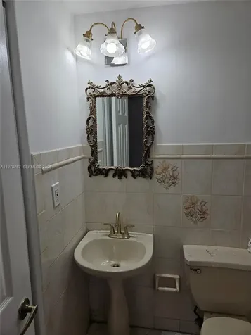 2641 SW 31st Avenue Miami FL 33133