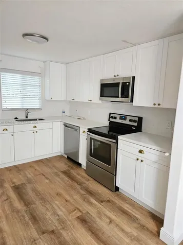 2641 SW 31st Avenue Miami FL 33133