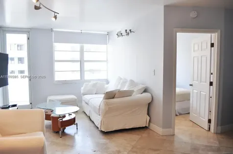 100 Lincoln Road Miami Beach FL 33139