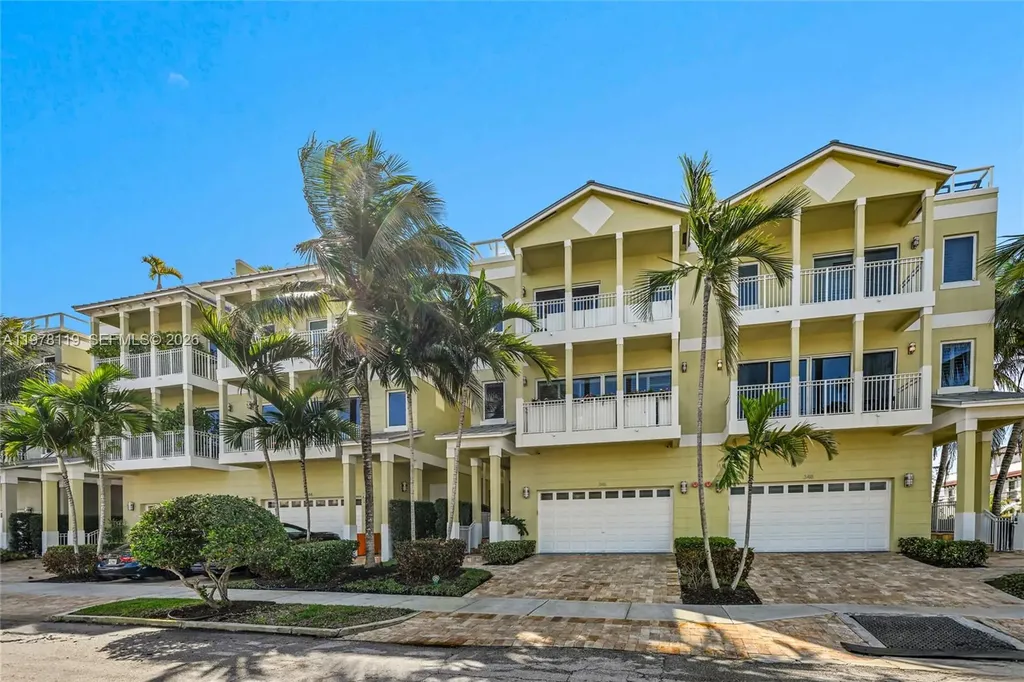 346 Elm Street Hollywood FL 33019