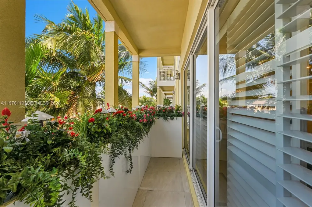 346 Elm Street Hollywood FL 33019