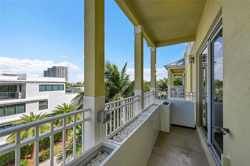 346 Elm Street Hollywood FL 33019