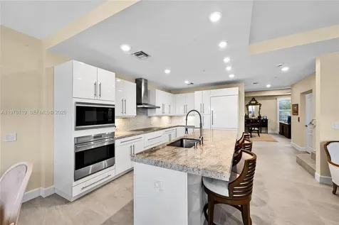 346 Elm Street Hollywood FL 33019