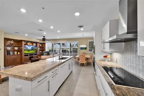 346 Elm Street Hollywood FL 33019