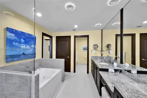 346 Elm Street Hollywood FL 33019