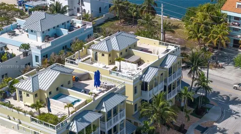 346 Elm Street Hollywood FL 33019