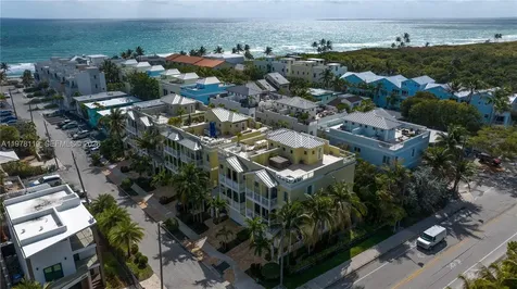 346 Elm Street Hollywood FL 33019