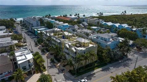 346 Elm Street Hollywood FL 33019